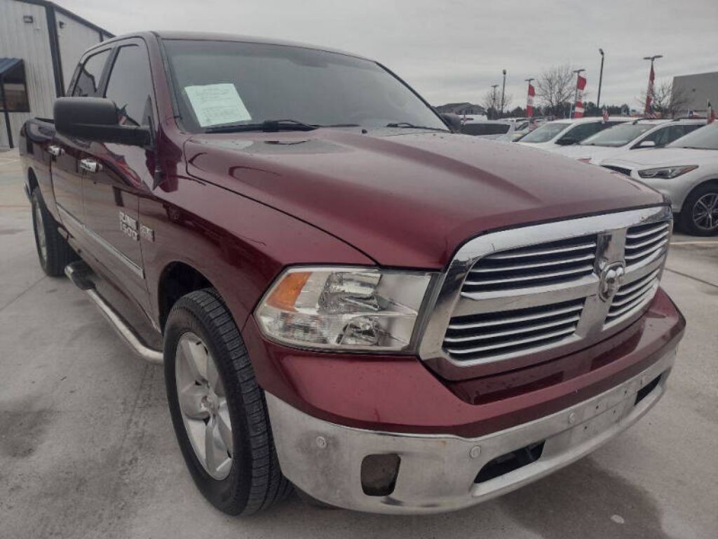 2017 RAM 1500 Image 3