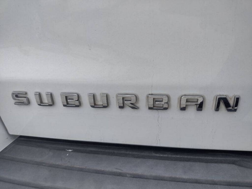 2015 Chevrolet Suburban Image 28
