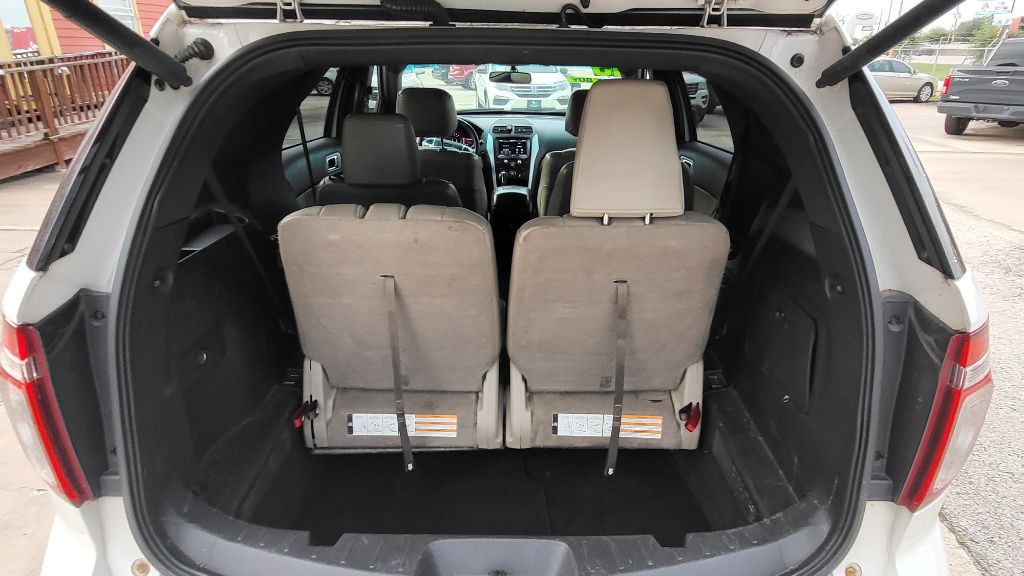 2013 Ford Explorer Image 10