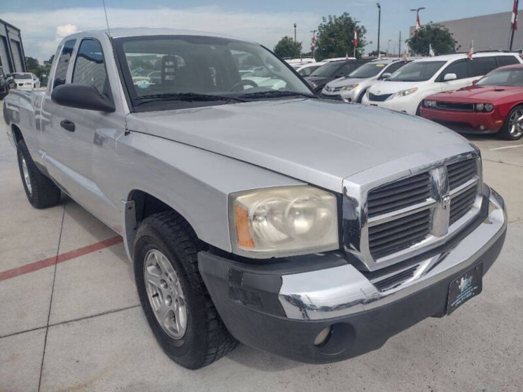 2005 Dodge Dakota Image 5