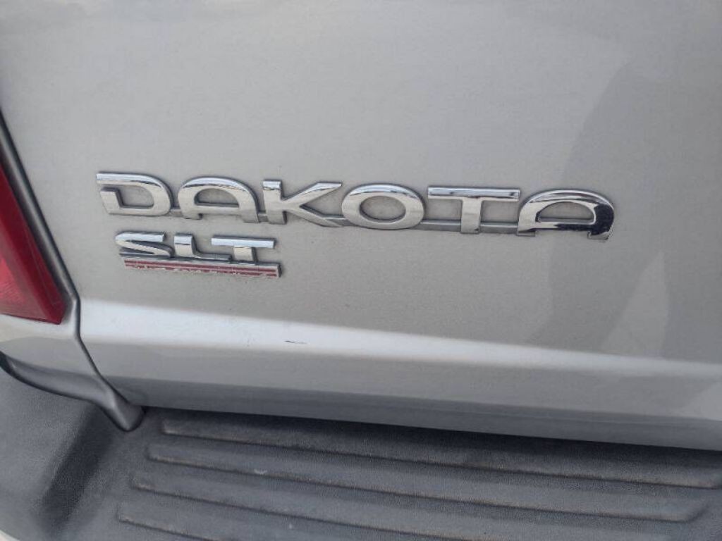 2005 Dodge Dakota Image 9