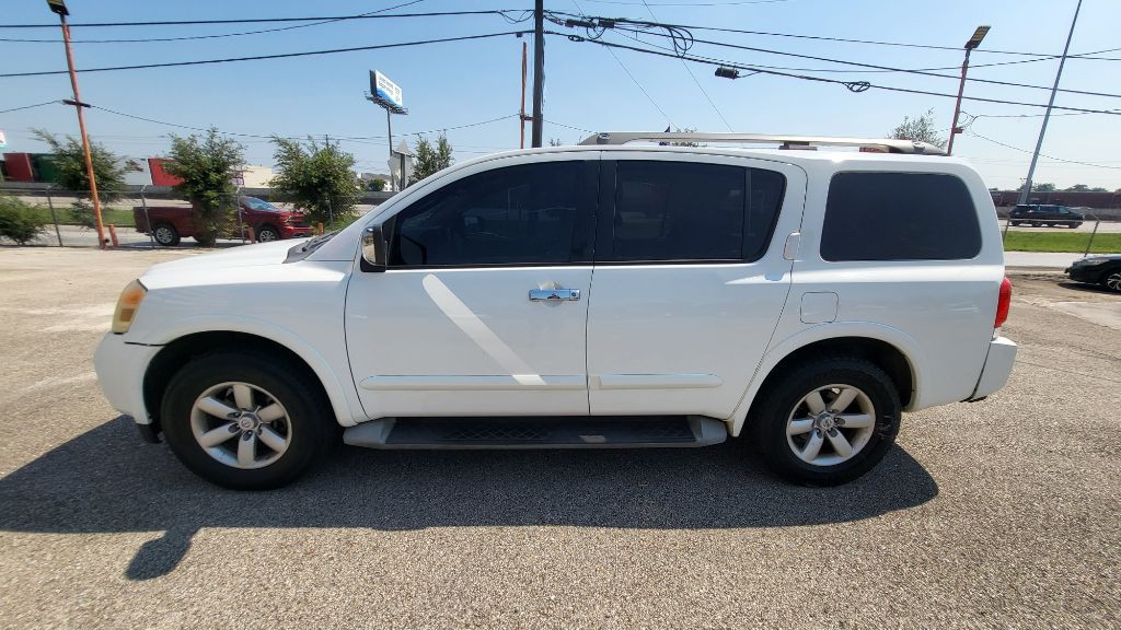 2010 Nissan Armada Image 3