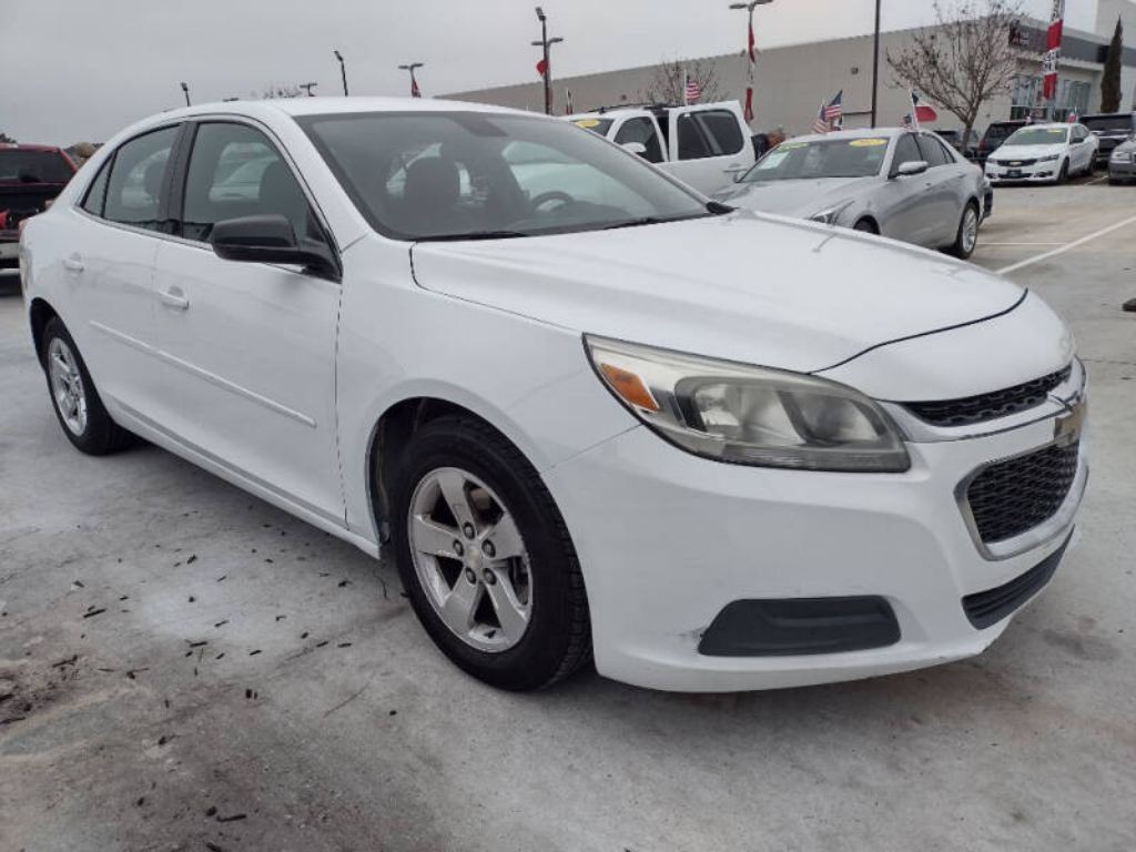 2015 Chevrolet Malibu Image 3
