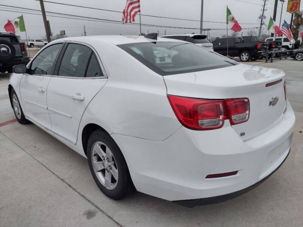 2015 Chevrolet Malibu Image 5