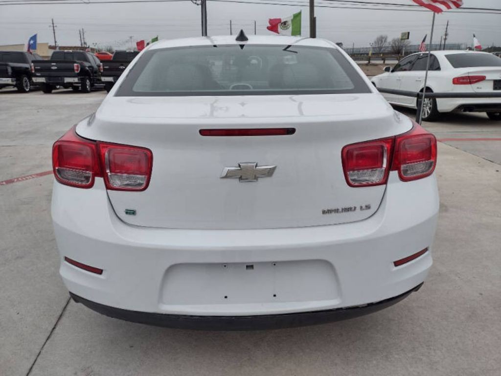 2015 Chevrolet Malibu Image 6