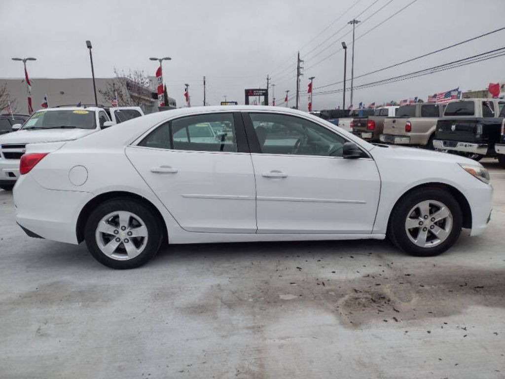 2015 Chevrolet Malibu Image 7