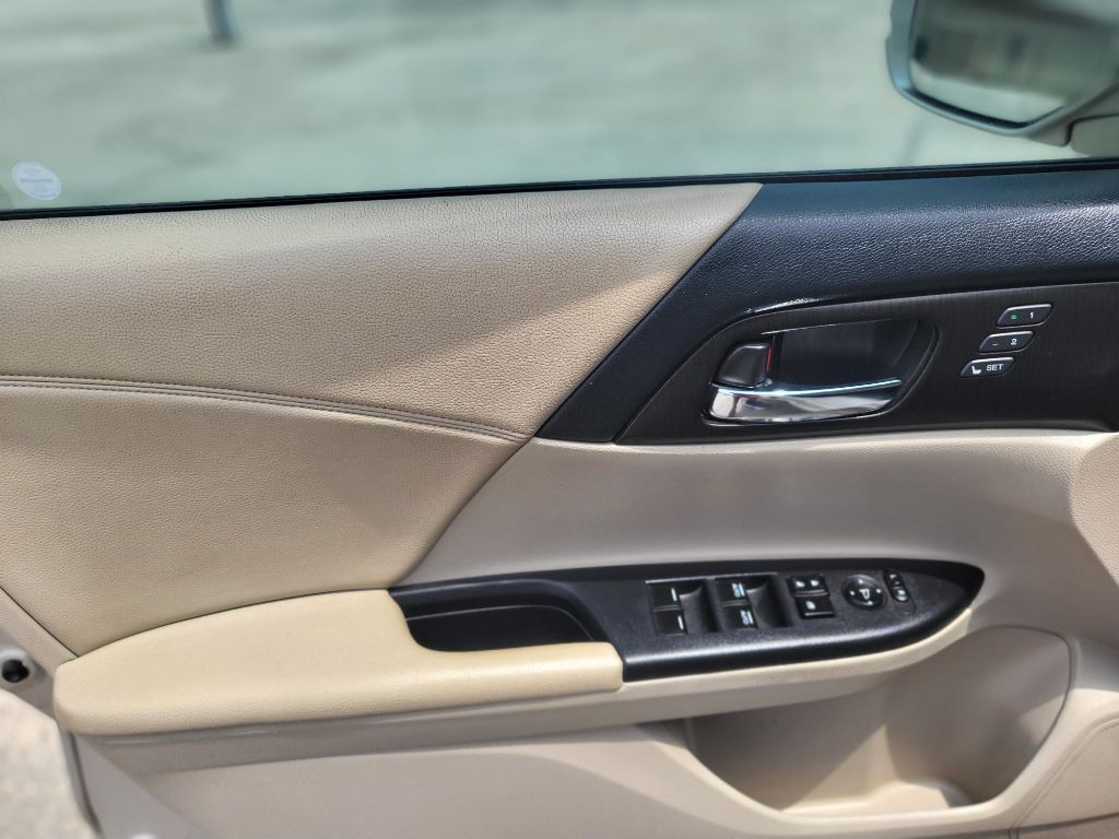 2014 Honda Accord Image 15