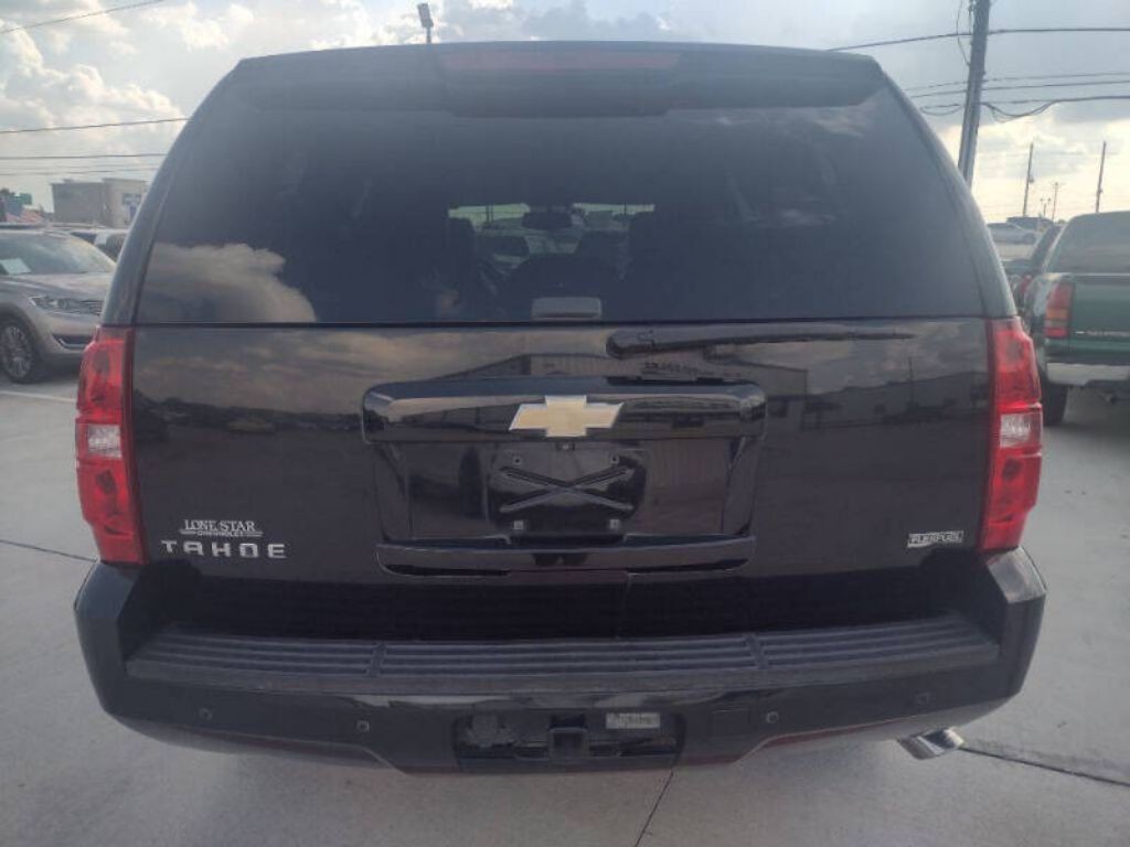 2011 Chevrolet Tahoe Image 7
