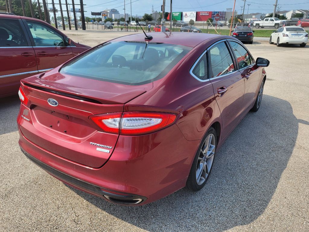 2016 Ford Fusion Image 2