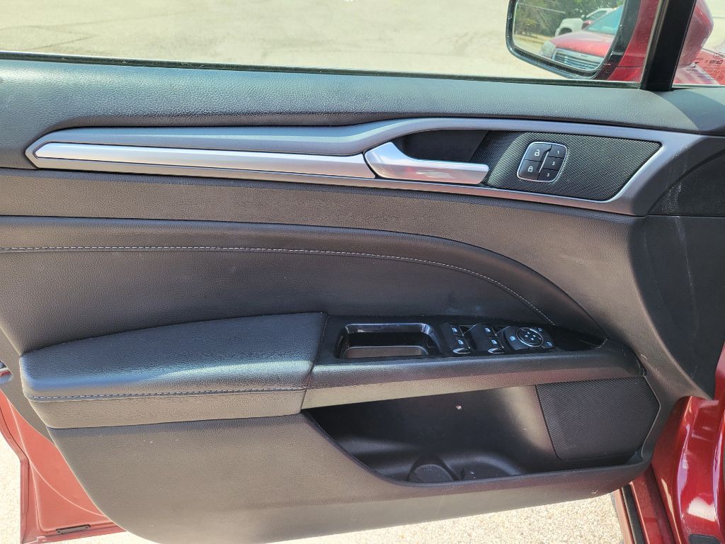 2016 Ford Fusion Image 15