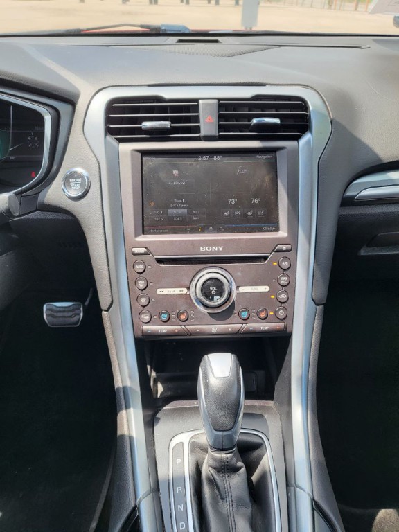 2016 Ford Fusion Image 16