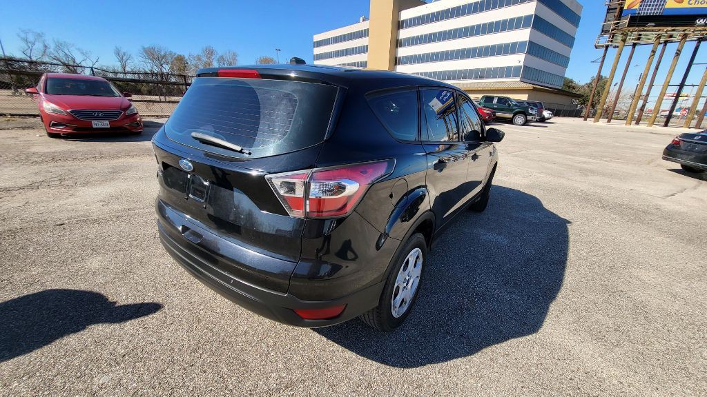 2017 Ford Escape Image 3