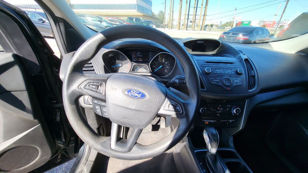 2017 Ford Escape Image 9