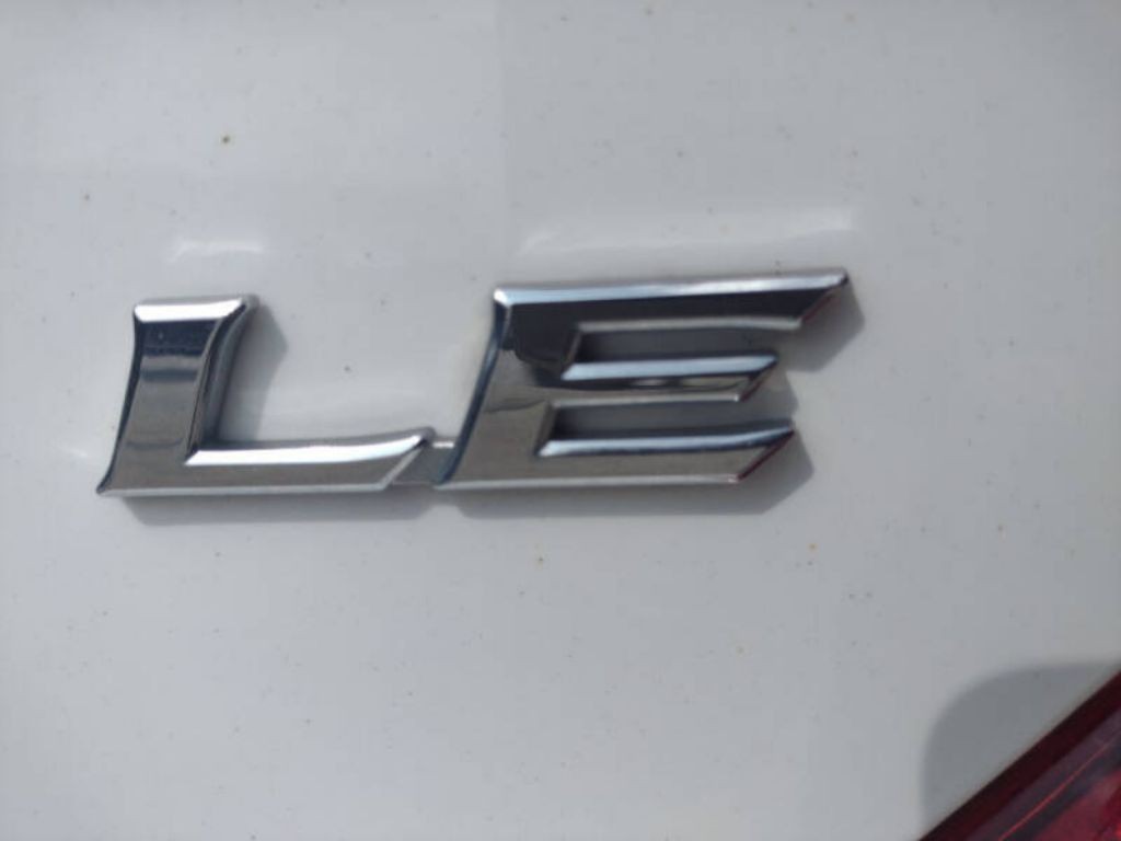 2013 Toyota Camry Image 10