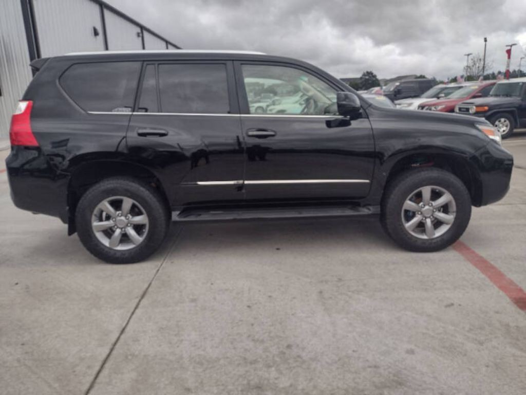 2013 Lexus GX Image 9