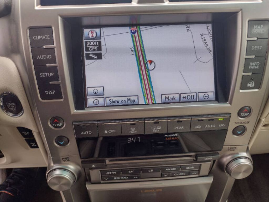 2013 Lexus GX Image 10