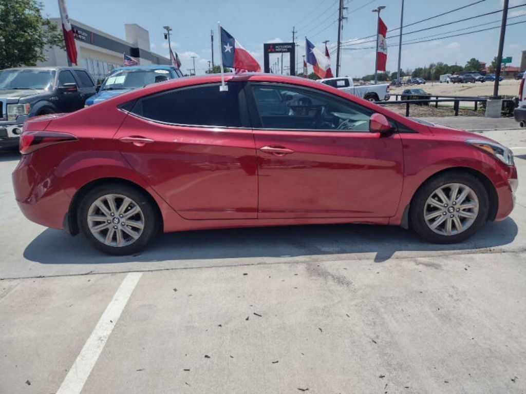 2016 Hyundai Elantra Image 8