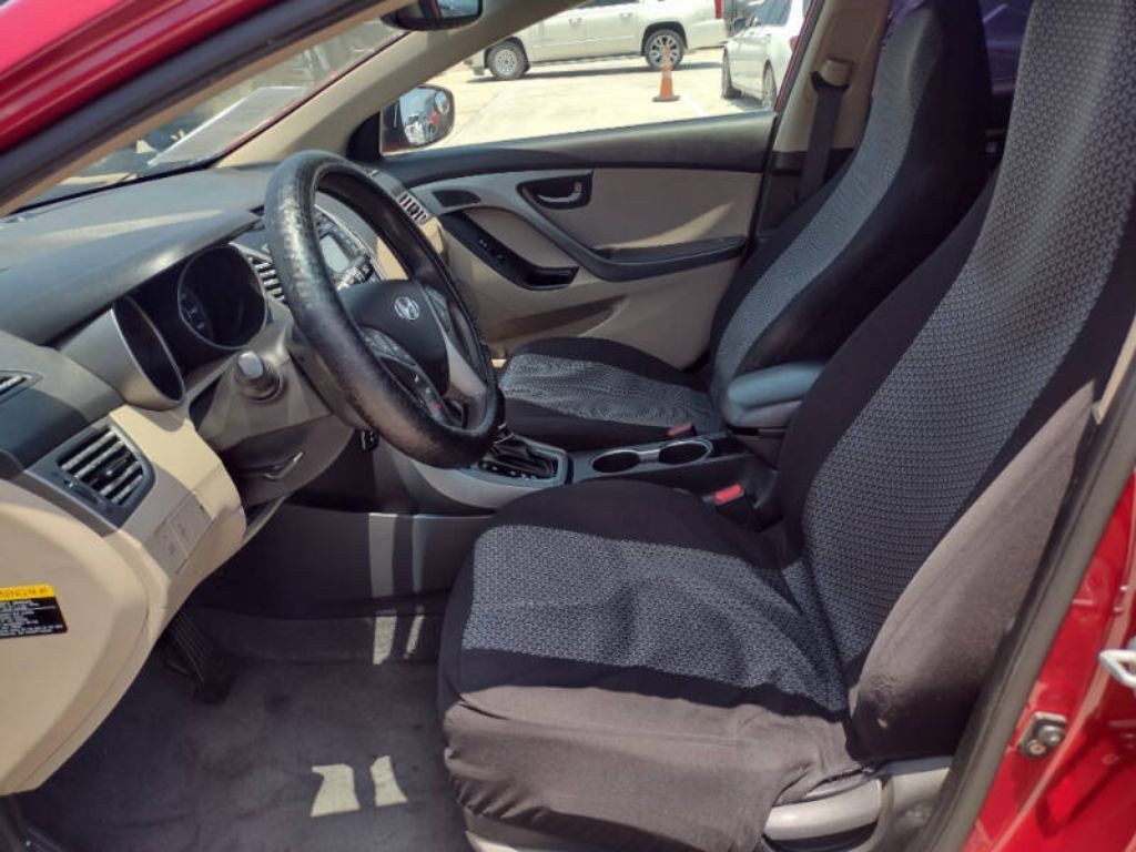 2016 Hyundai Elantra Image 13