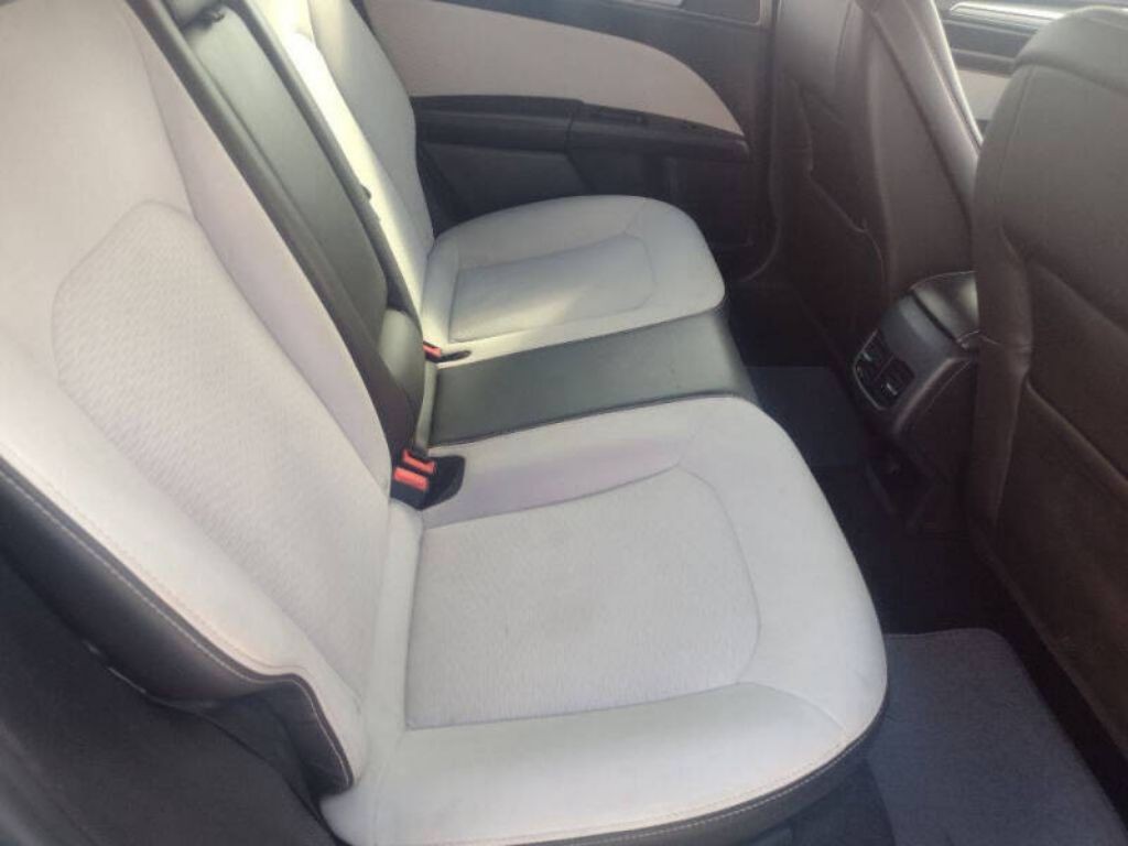 2019 Ford Fusion Image 21