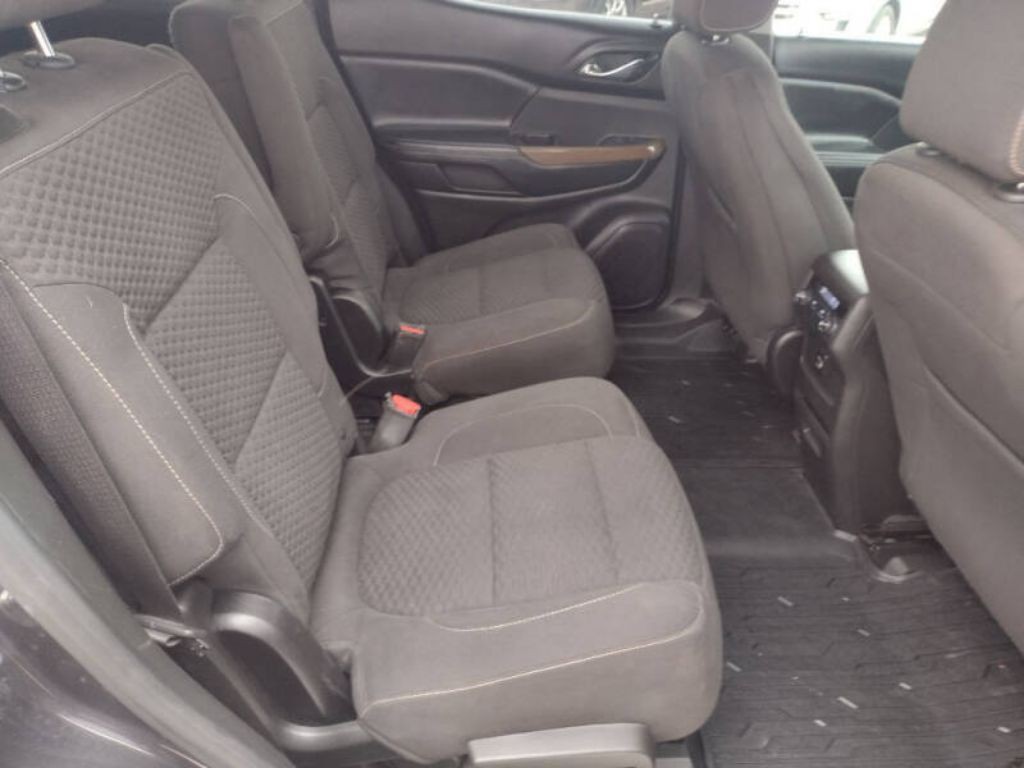 2017 GMC Acadia Image 19