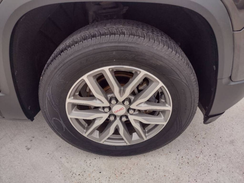 2017 GMC Acadia Image 24