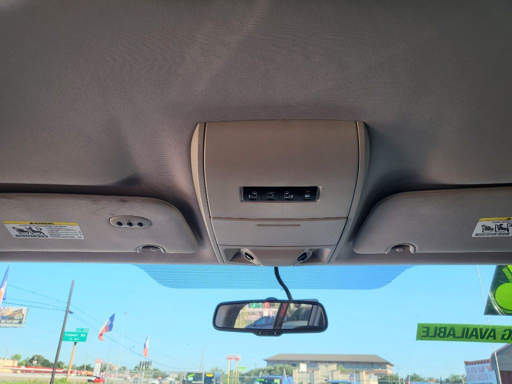 2016 Chrysler Town & Country Image 10