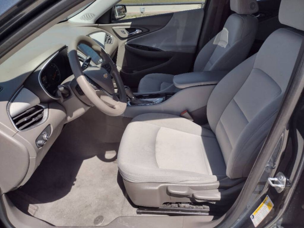 2019 Chevrolet Malibu Image 12
