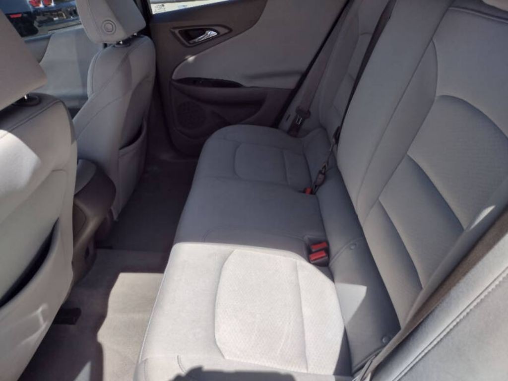 2019 Chevrolet Malibu Image 18