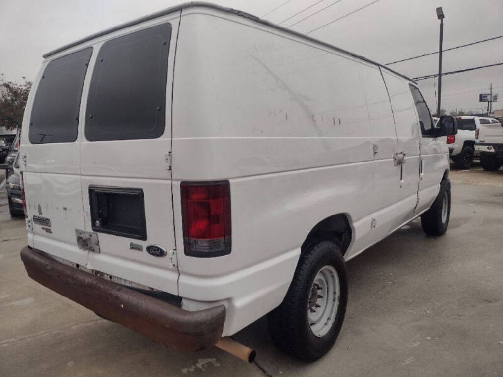 2013 Ford Econoline Image 6