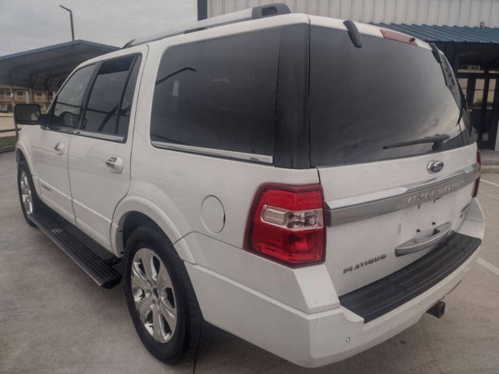 2015 Ford Expedition Image 2