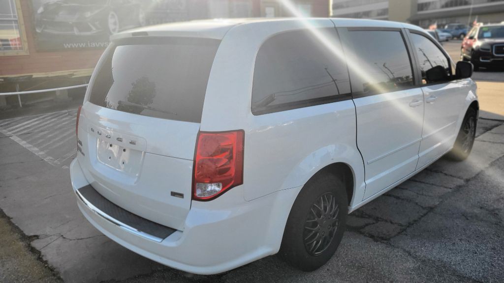 2011 Dodge Grand Caravan Image 6