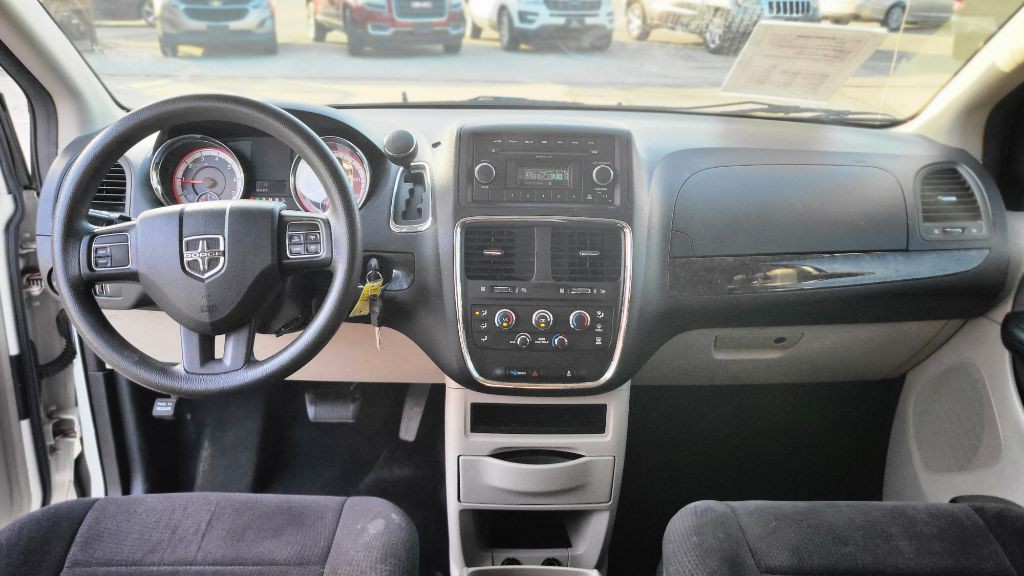 2011 Dodge Grand Caravan Image 10