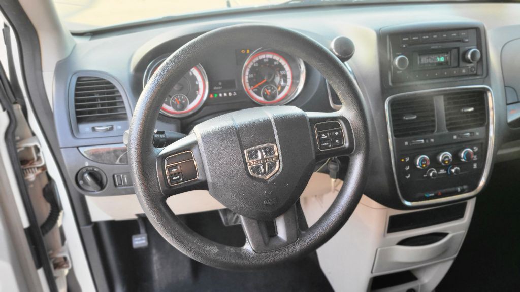 2011 Dodge Grand Caravan Image 13