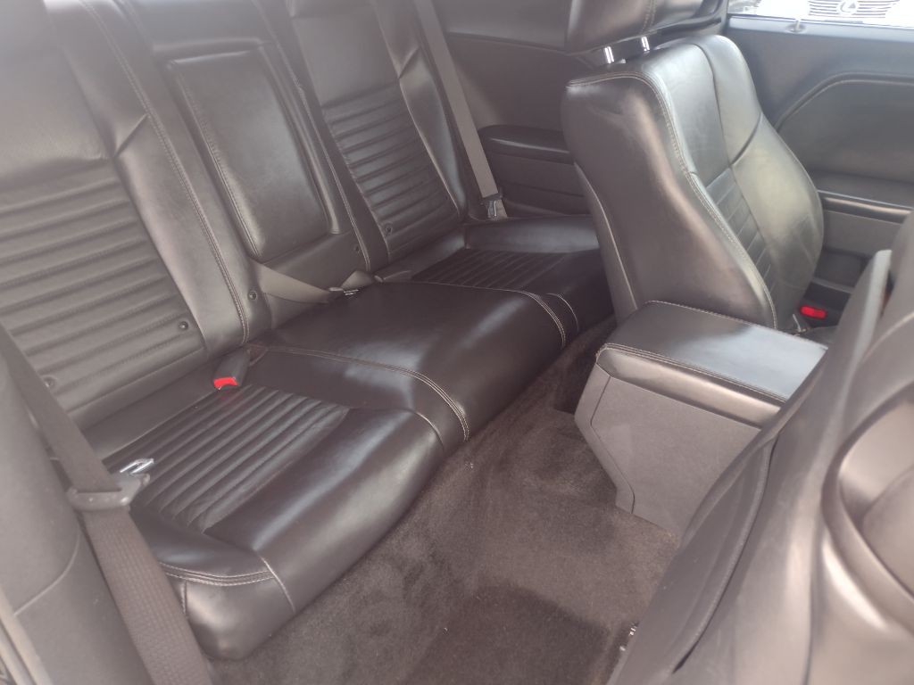 2012 Dodge Challenger Image 15