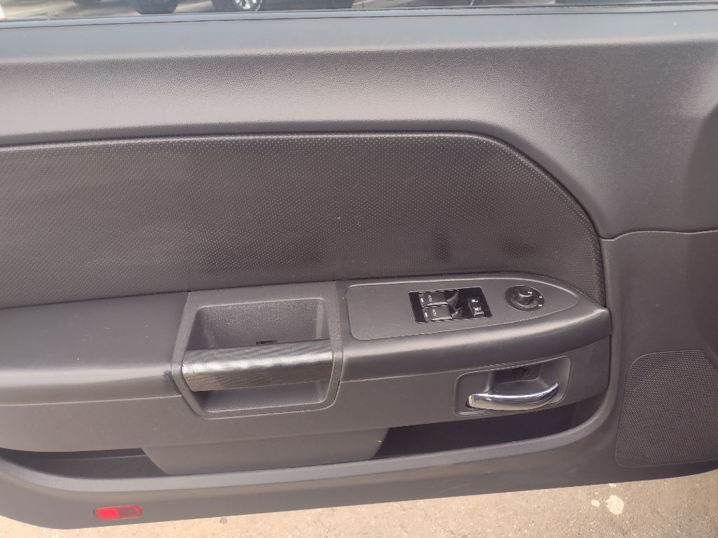 2012 Dodge Challenger Image 18