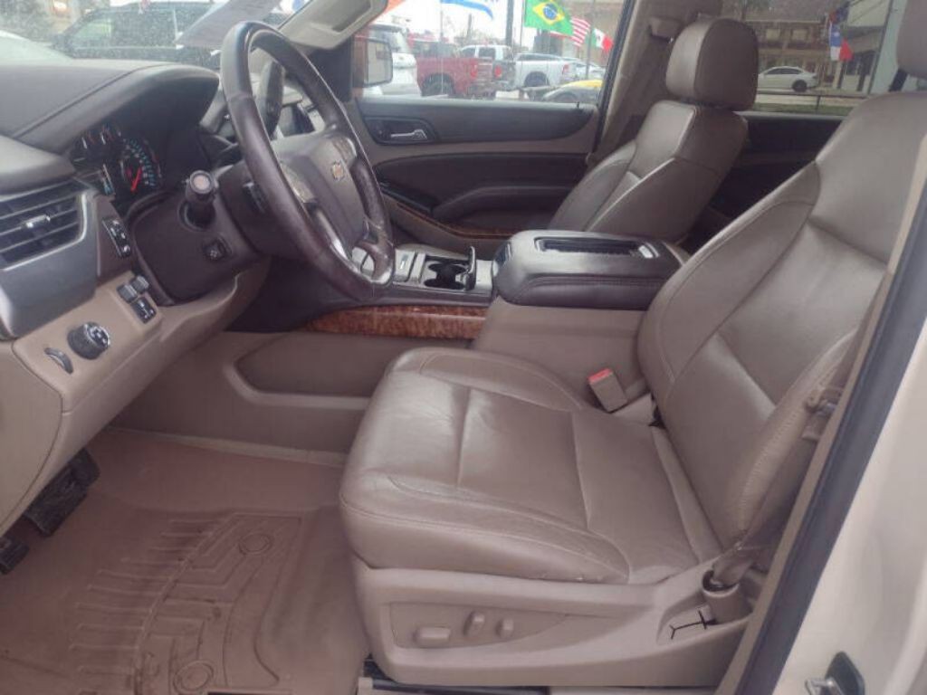 2015 Chevrolet Suburban Image 13