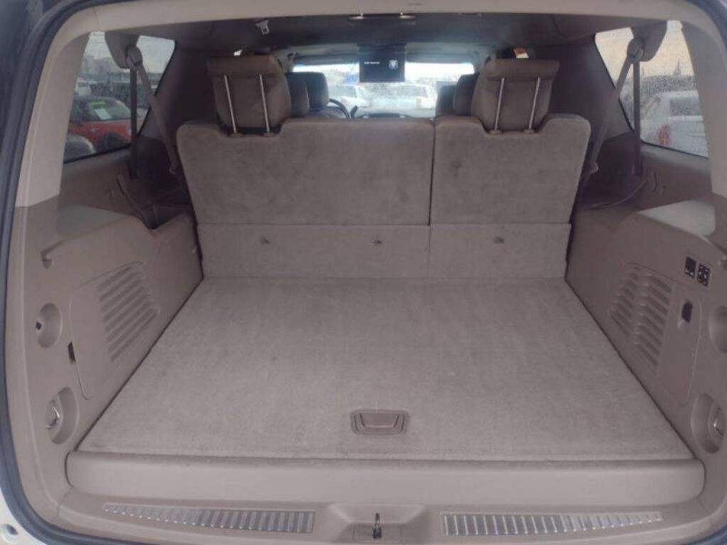 2015 Chevrolet Suburban Image 20