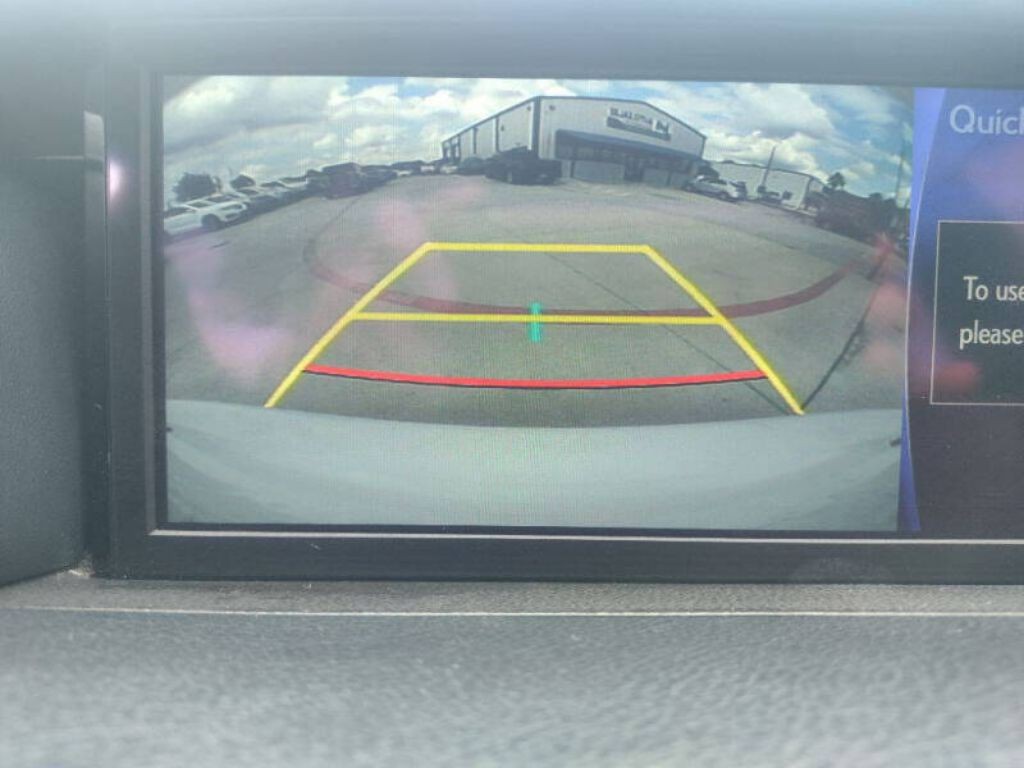 2019 Lexus IS Image 14