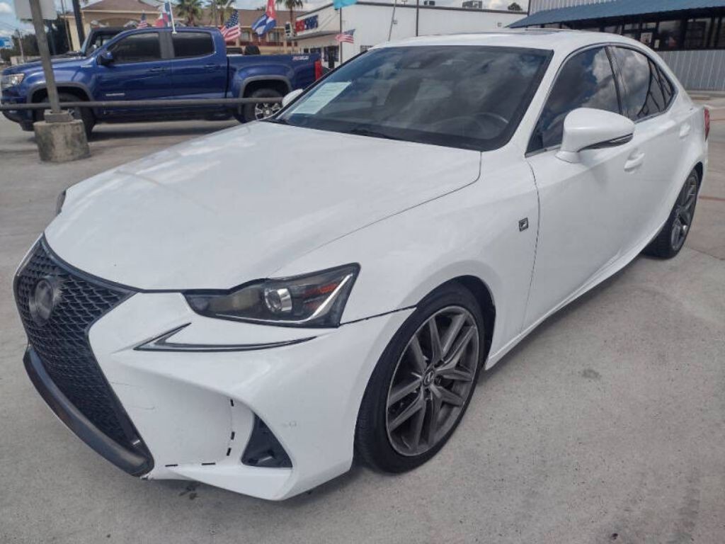 2019 Lexus IS Image 29