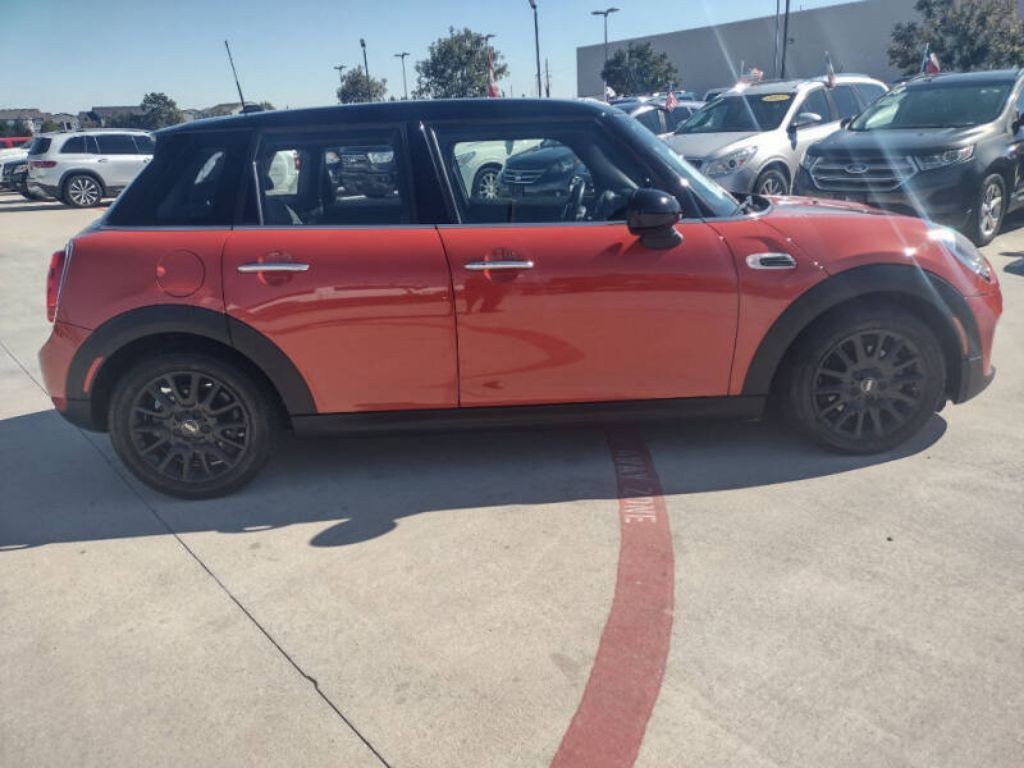 2019 MINI Cooper Image 31