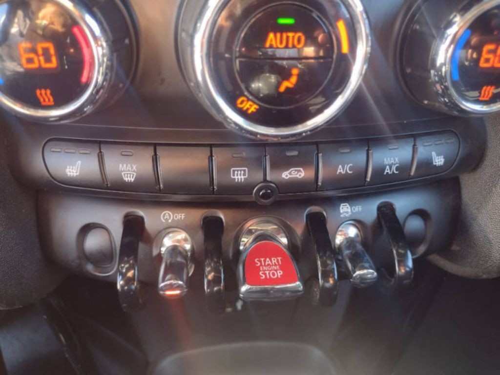 2019 MINI Cooper Image 34