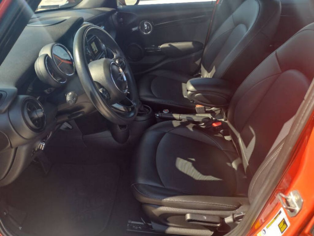 2019 MINI Cooper Image 36