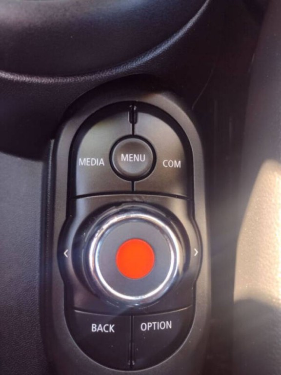 2019 MINI Cooper Image 38