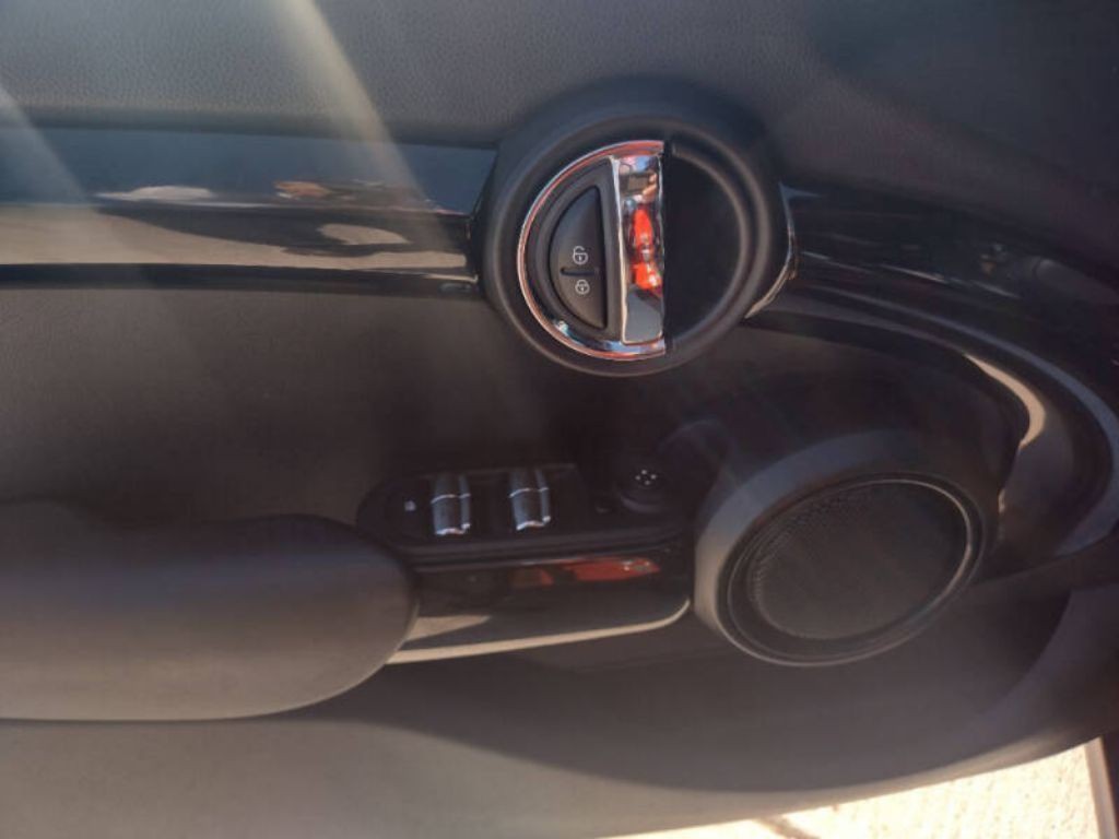 2019 MINI Cooper Image 41