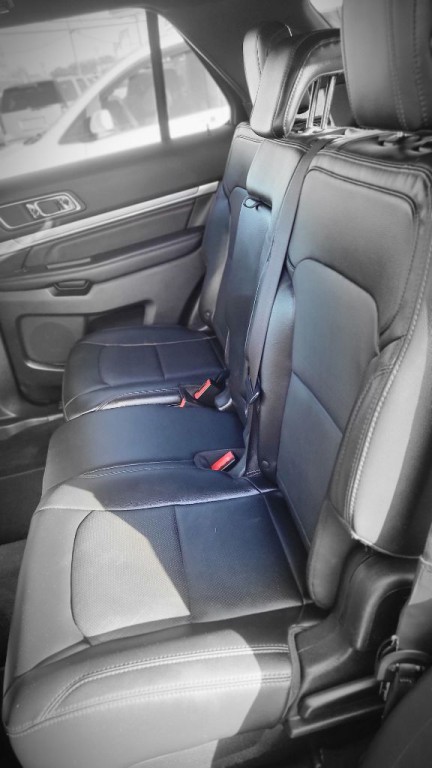 2016 Ford Explorer Image 11