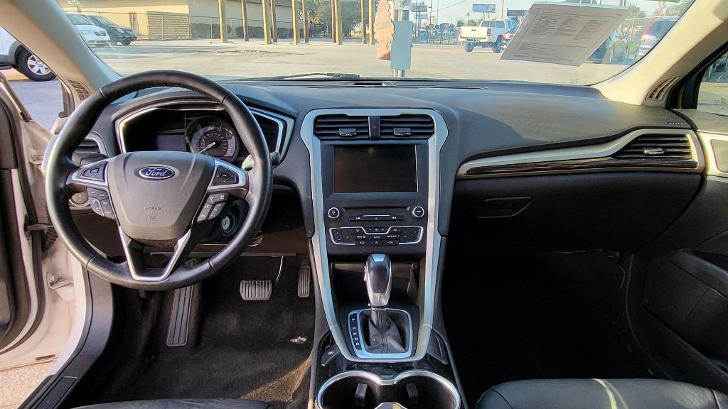 2016 Ford Fusion Image 10