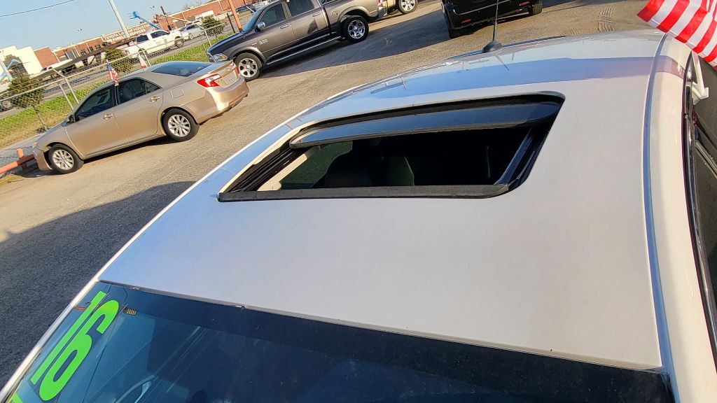 2016 Ford Fusion Image 16