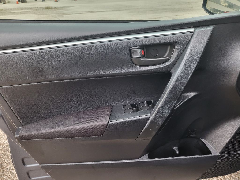 2014 Toyota Corolla Image 6