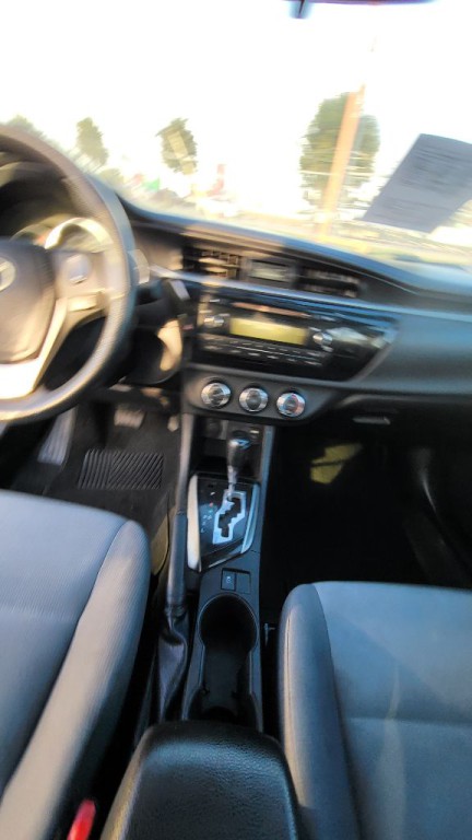 2014 Toyota Corolla Image 24