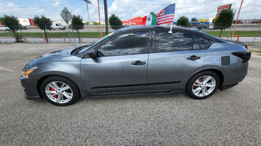 2015 Nissan Altima Image 2